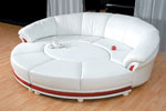 луксозен кръгъл диван с маса
